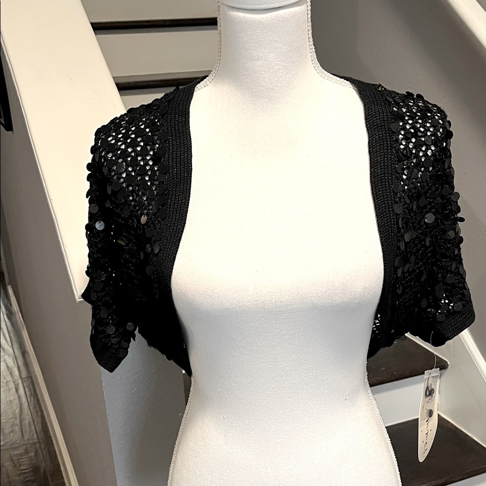 Glimmer Black Sequin Shrug NWT. Great for the Holidays or any fun date night. XL